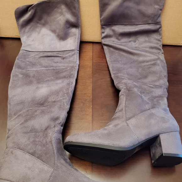 Nature Breeze Faux Seuede Knee High Boots - Picture 4 of 7